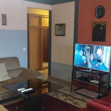 Tommy Apartman Hajduszoboszlo Exterior photo