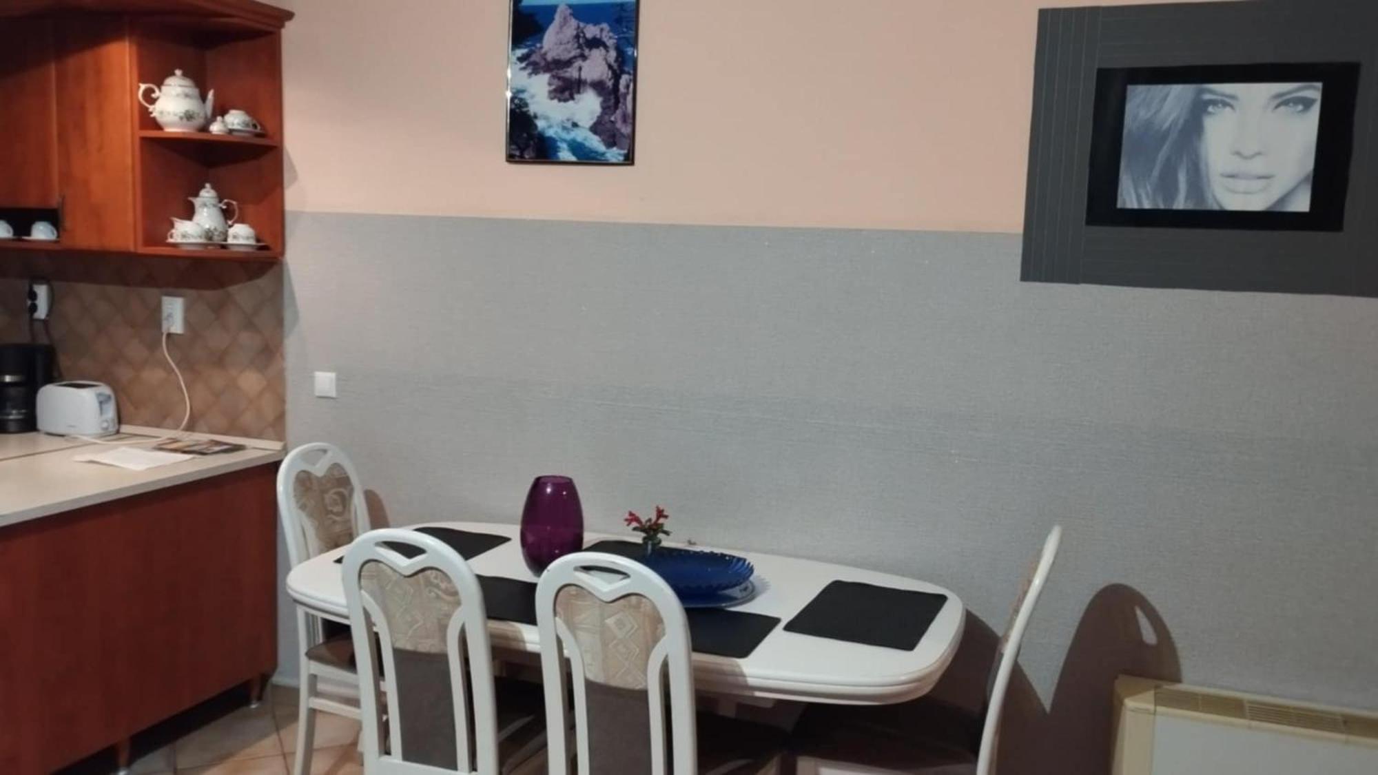 Tommy Apartman Hajduszoboszlo Exterior photo