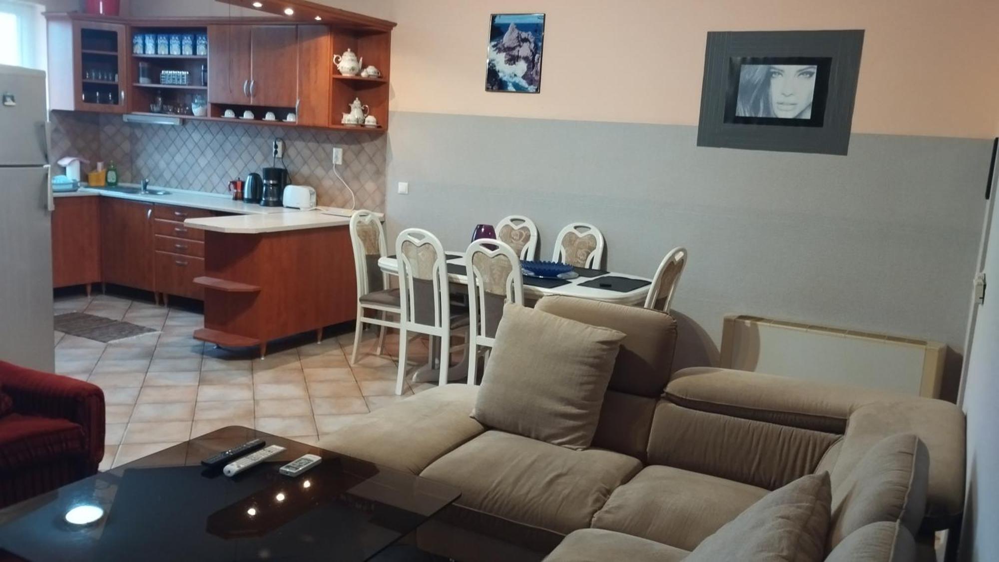 Tommy Apartman Hajduszoboszlo Exterior photo