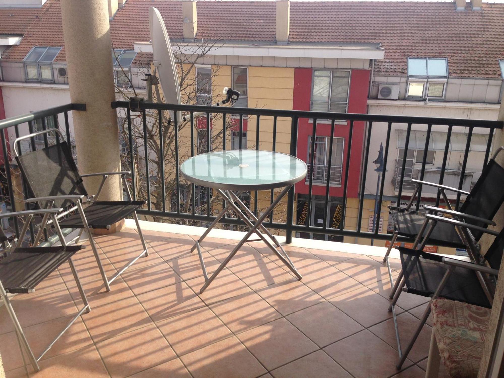 Tommy Apartman Hajduszoboszlo Exterior photo