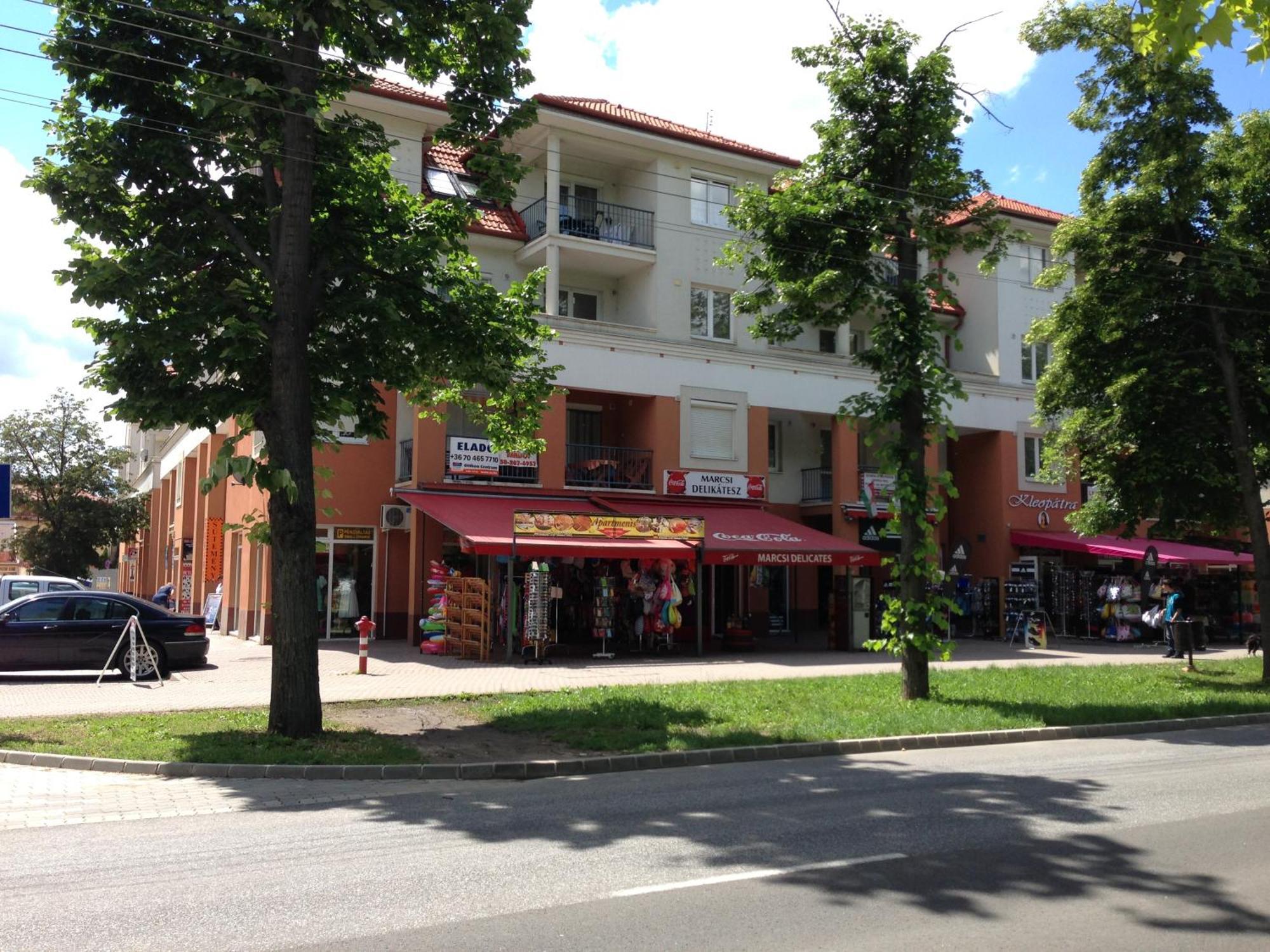 Tommy Apartman Hajduszoboszlo Exterior photo
